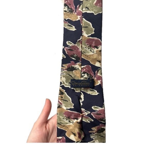 Oscar De La Renta Necktie Floral - Picture 6 of 7